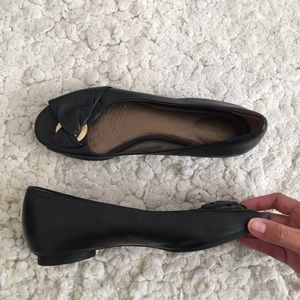 Clarks Artisan Peep Toe Knot Leather Flats